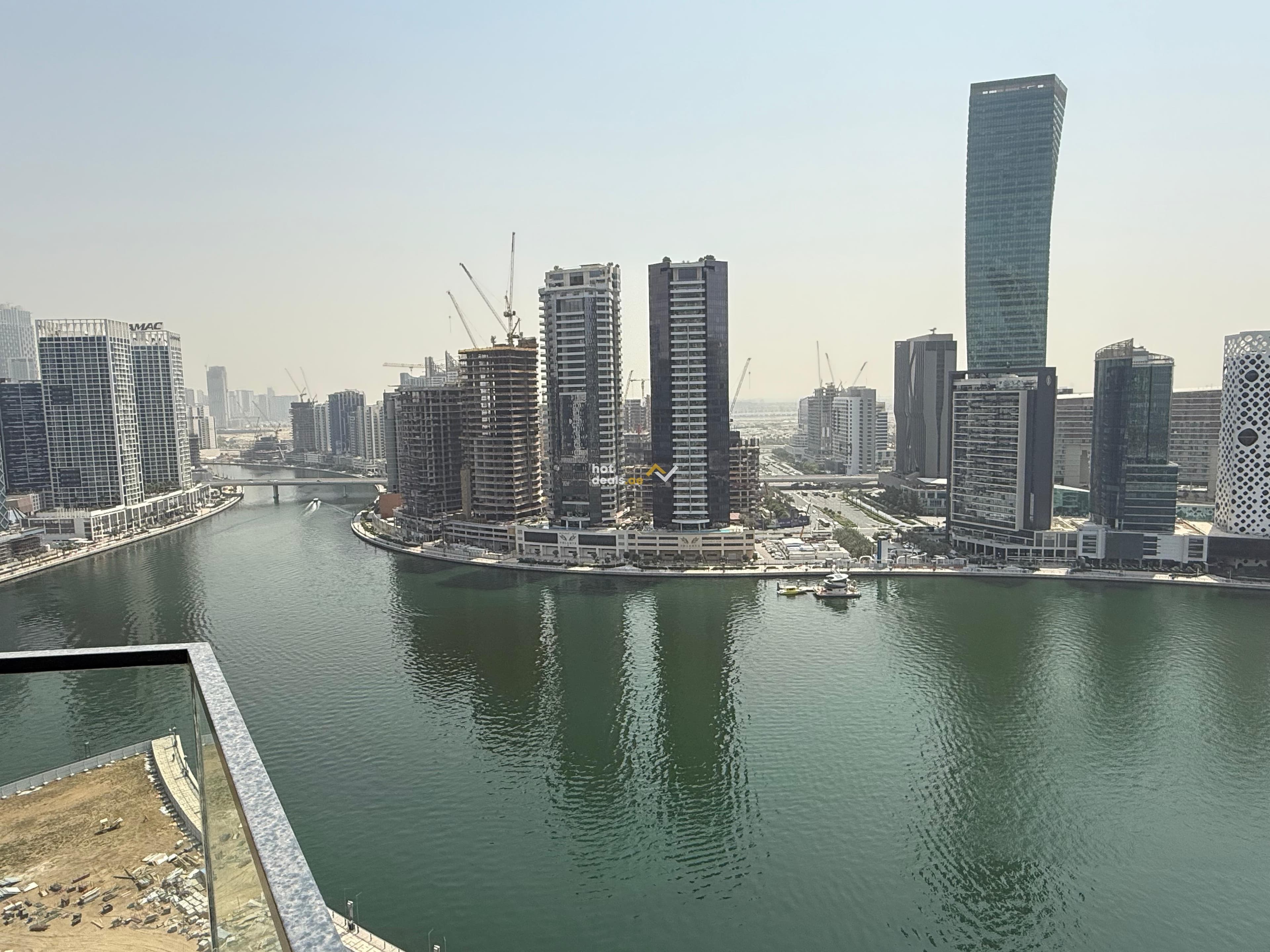 Peninsula Three | Canal View | High floor