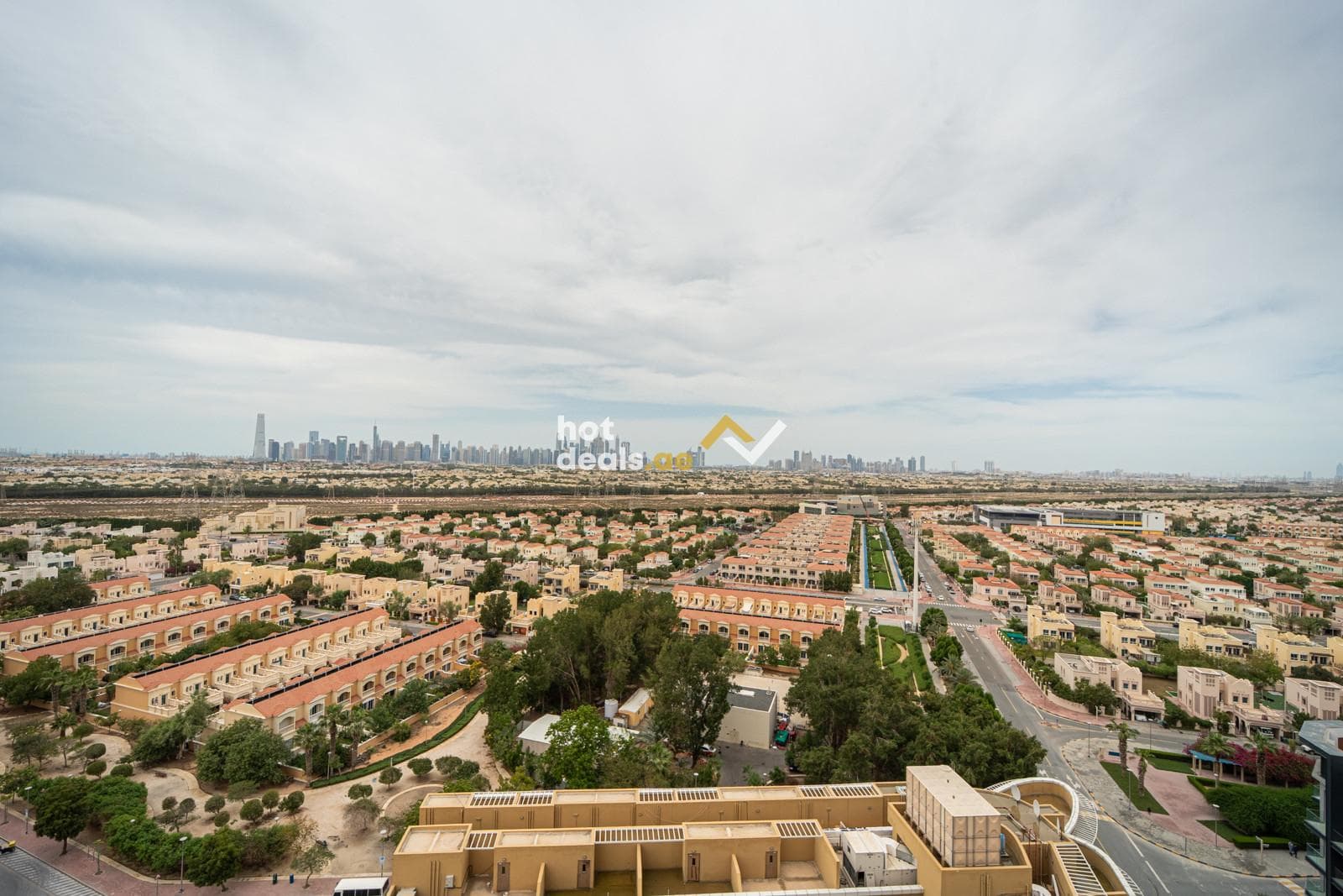 Full marina skyline view | Best amenties | Bright