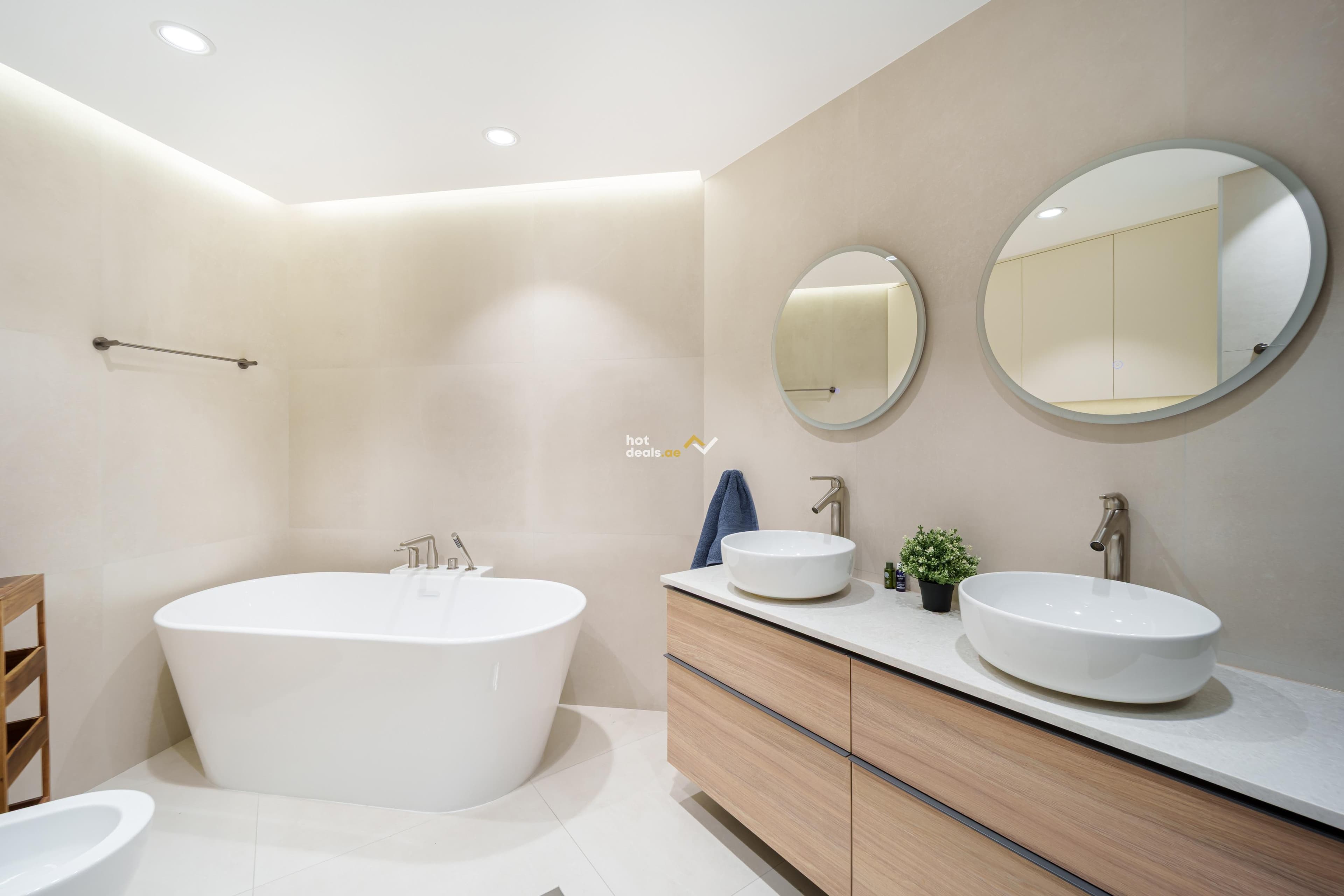 Mid Floor | Spacious Layout | Vacant
