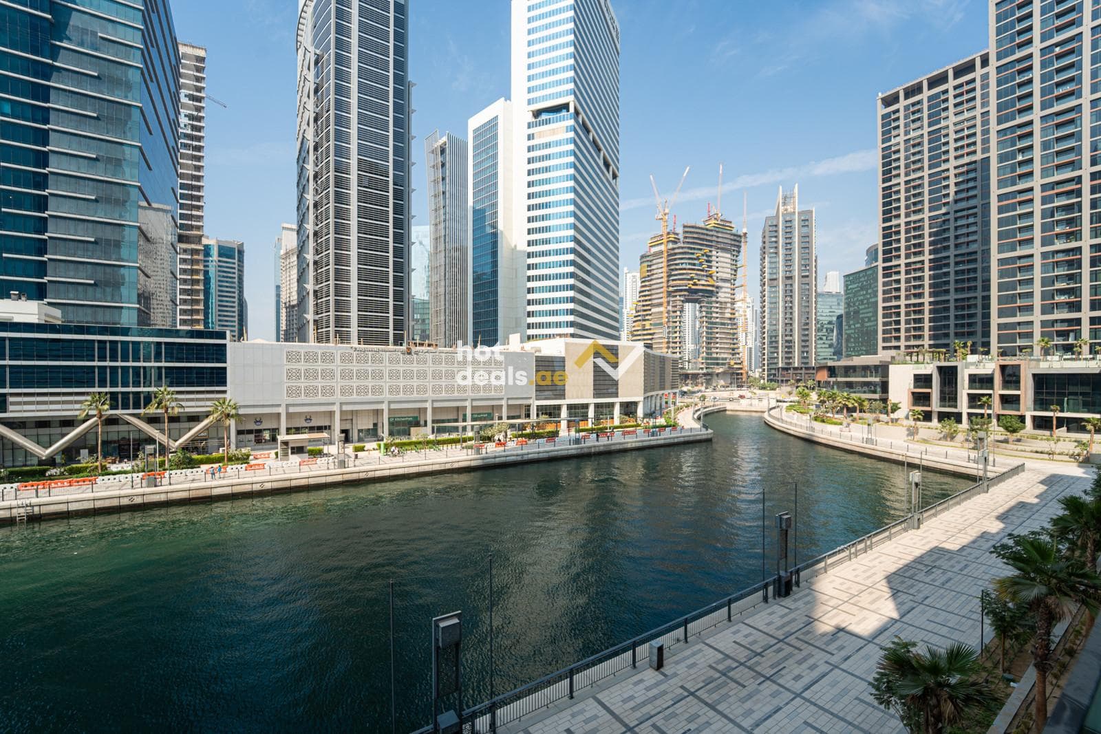 Private Waterfront | Canal View | 2 Bed + Maid