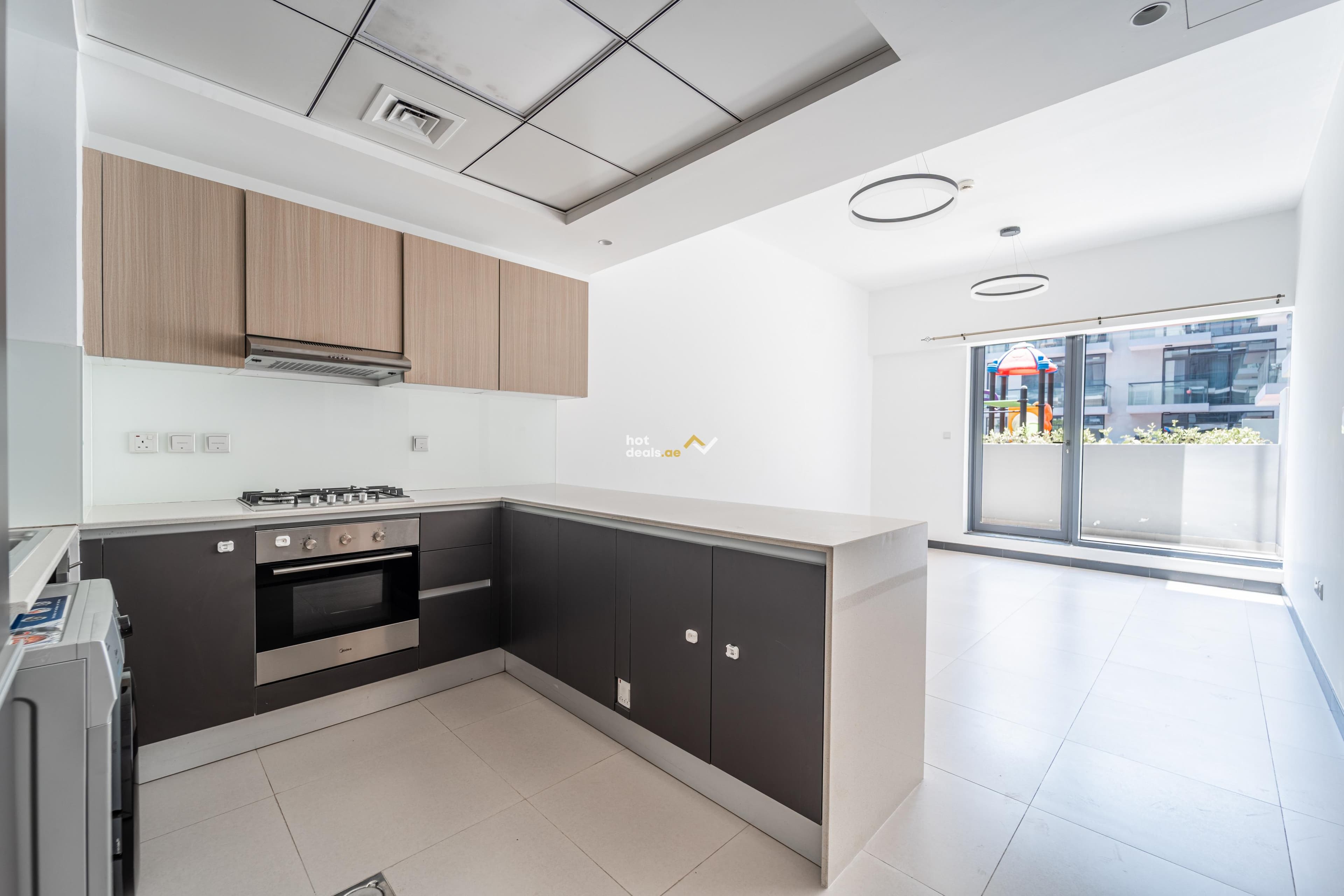 LARGE LAYOUT | LOW FLOOR | FLEXIBLE CHEQUES