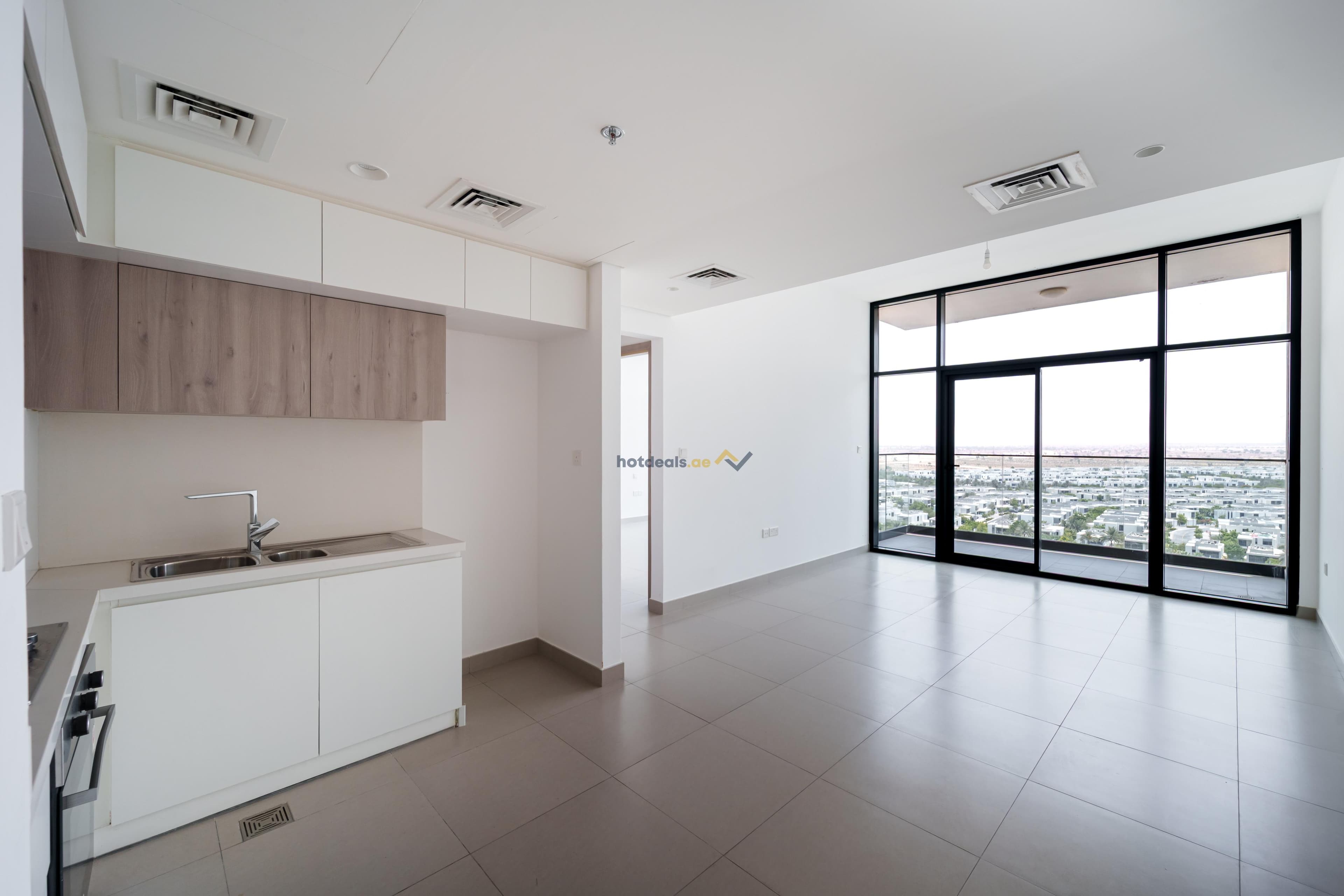 High floor l Close to Park l Unfurnished l Vacant
