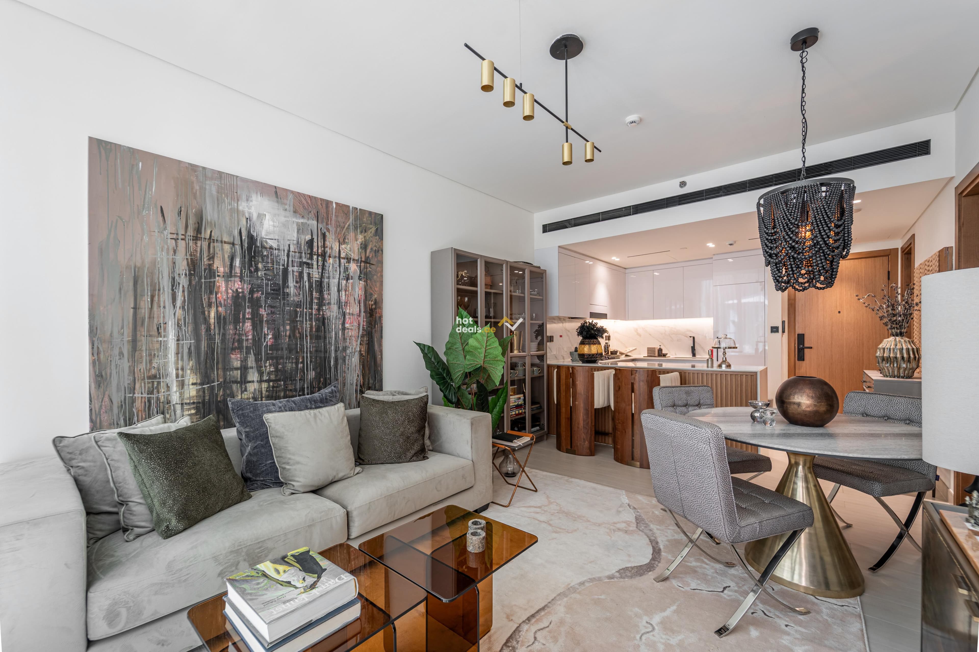 SPACIOUS LAYOUT | BRAND NEW | BELOW OP