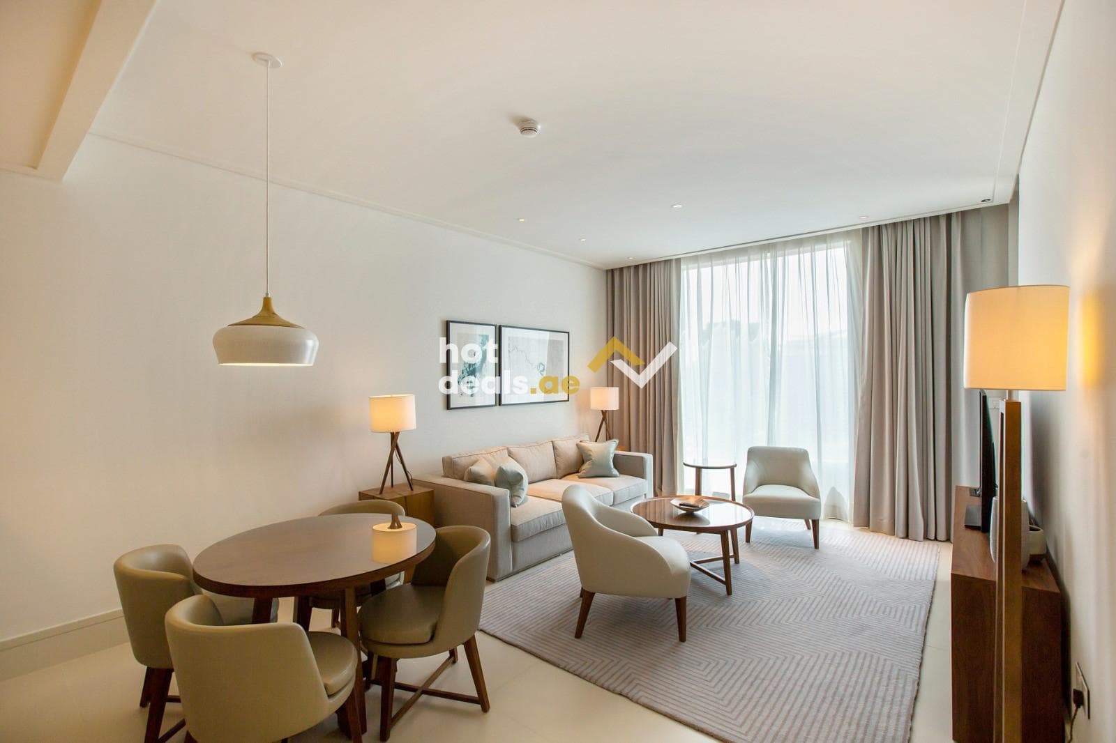 City Charm | Trendy 1 BR | Urban Elegance
