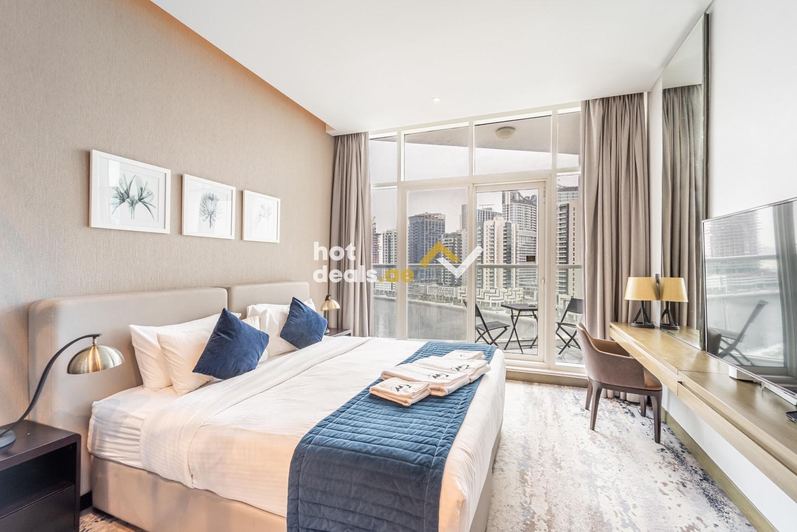 Big Layout | Separate Kitchen | Burj khalifa view