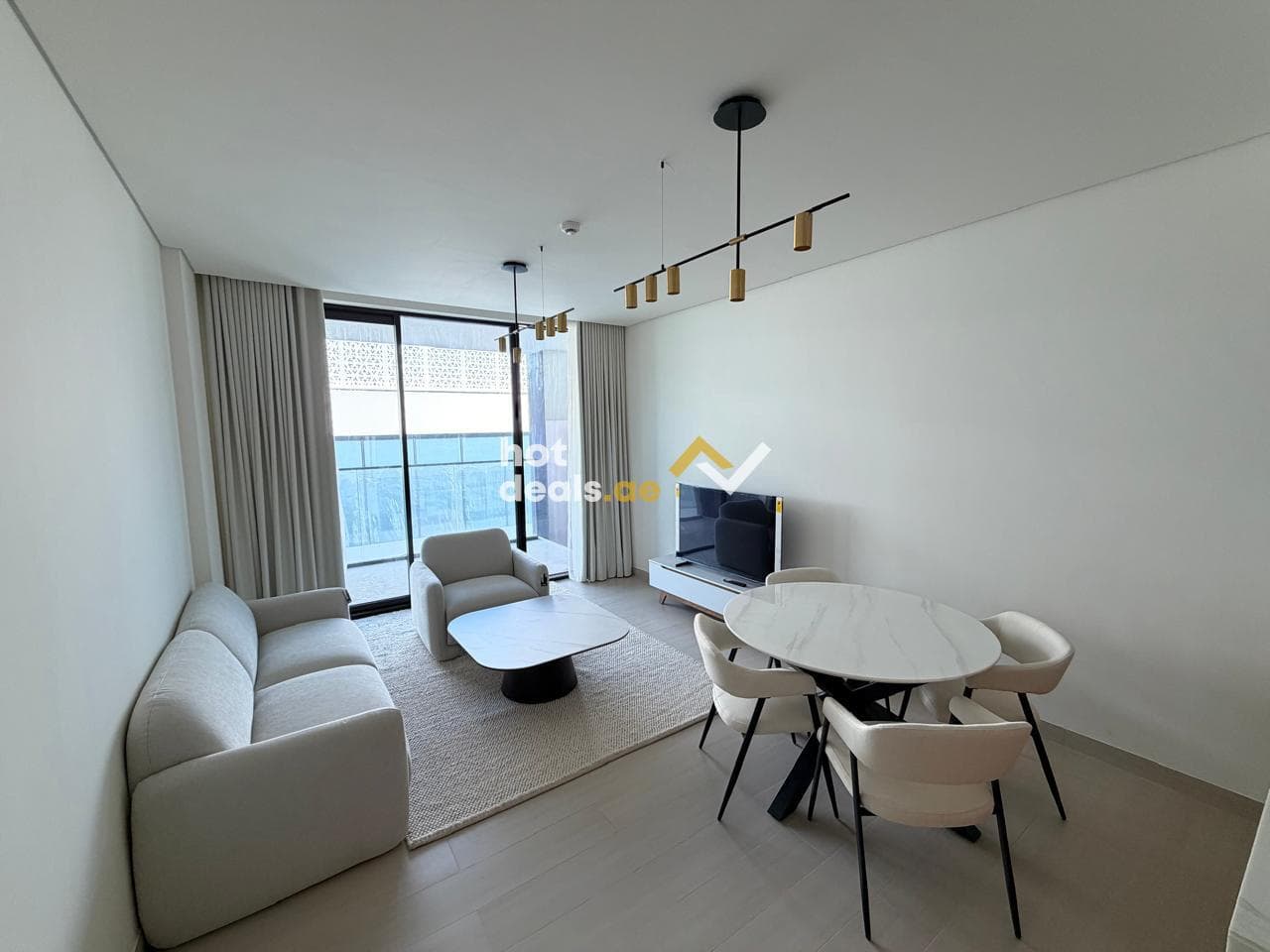 SPACIOUS | FURNISHED | BRNAD NEW | LAUNDRY ROOM