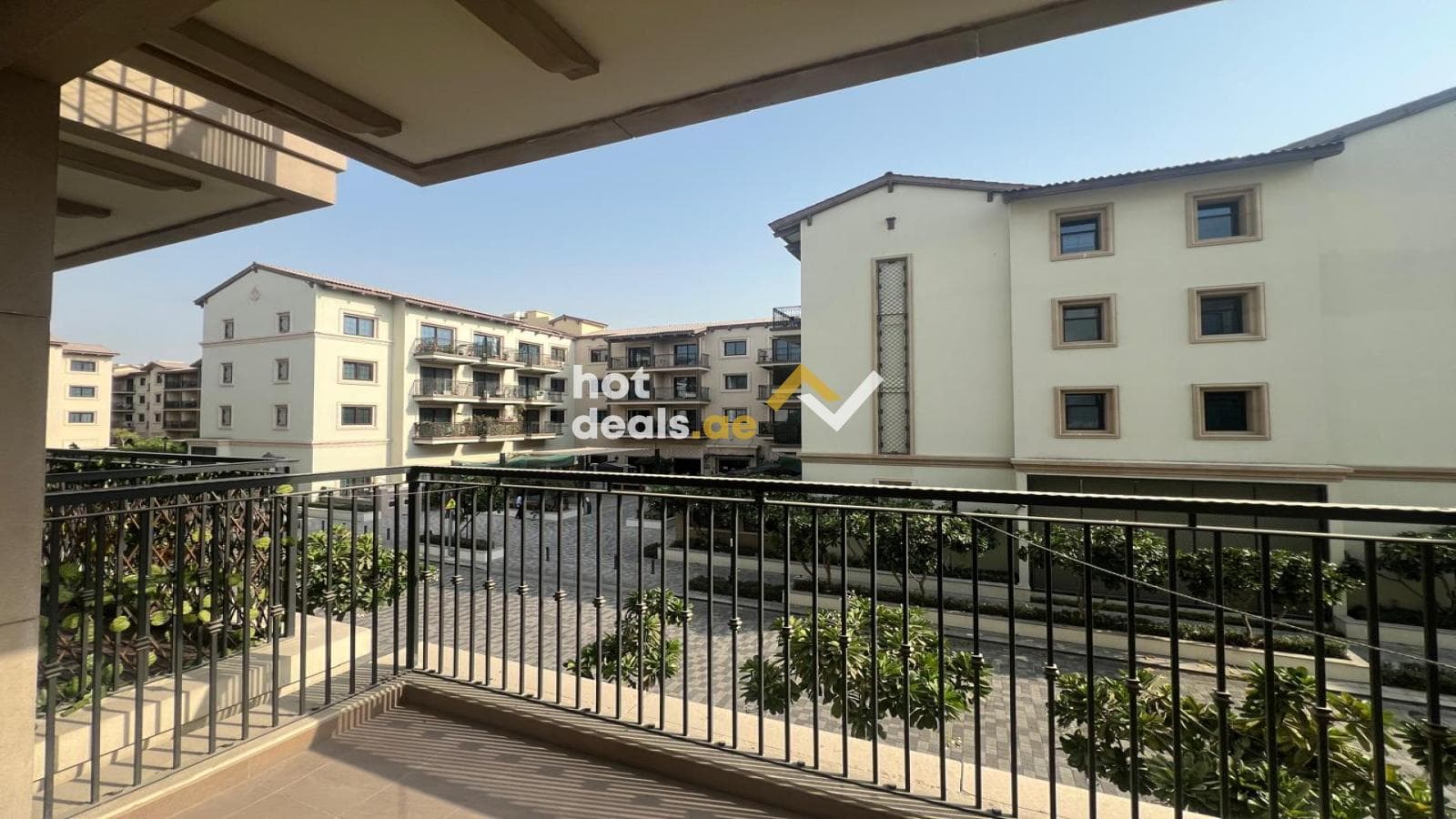 1BR + Store | Qamar 5 | Community View | Vacant